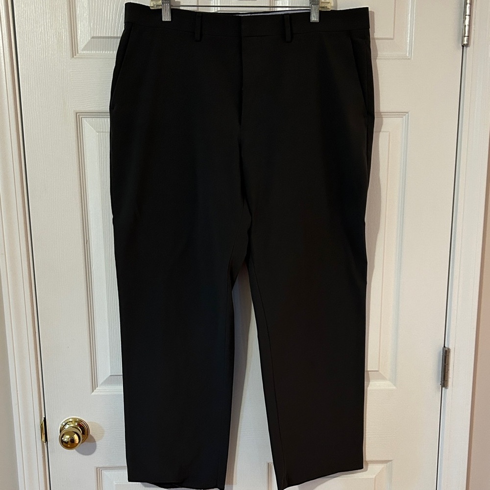 Haggar Men's Black Dress Pants
